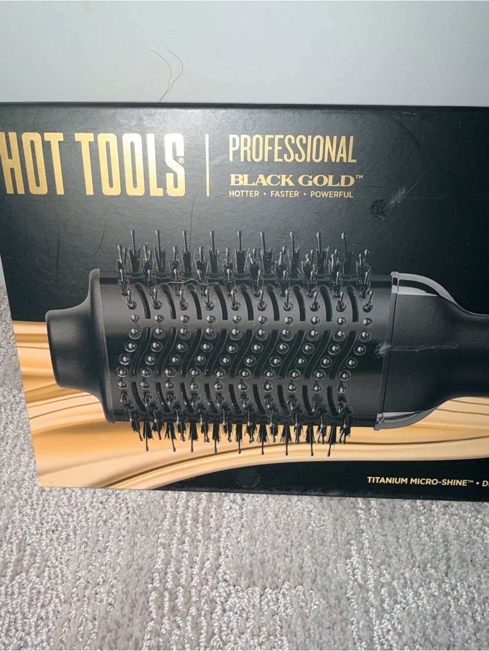 Hot Tools Professional Black Gold Round Brush Hair Dryer - Black NEW in box.